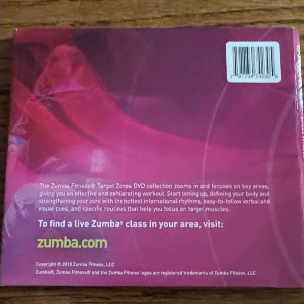 New in Box Zumba Fitness Exhilarate Ultimate Fitness DVD Experience - Picture 5 of 10